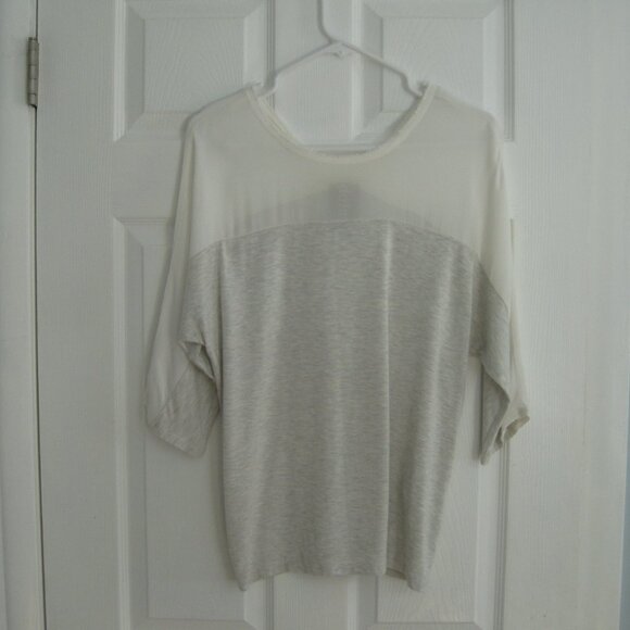 Anthropology Dolan Left Coast Avan Dolman Sleeves Knit Top Size M White Grey - Picture 2 of 9